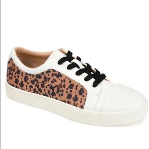 Journee Shoes leopard